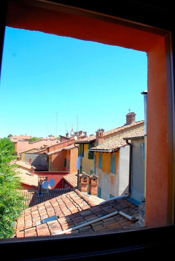 Pisolo In Citta Casa Vacanze Nel Centro Storico Bolonia Exterior foto